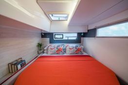 Leopard  4000 Robertson & Caines Interior 10