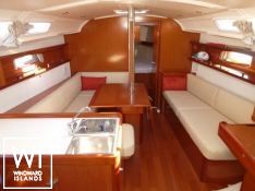 Oceanis  37 Beneteau Interior 1