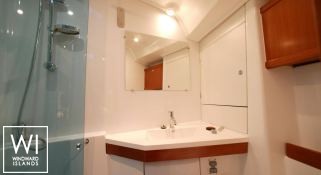 Oceanis  46 Beneteau Interior 1