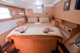 Lagoon 500 Lagoon Catamaran Interior 4