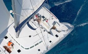 VIP ONE  Lagoon Catamaran Lagoon 500 Exterior 5