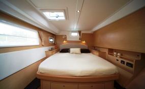 VIP ONE  Lagoon Catamaran Lagoon 500 Interior 13