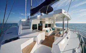 VIP ONE  Lagoon Catamaran Lagoon 500 Exterior 9