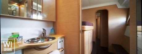 VIP ONE  Lagoon Catamaran Lagoon 500 Interior 17