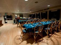 Aqua Cat   Power Cat 31M Interior 8