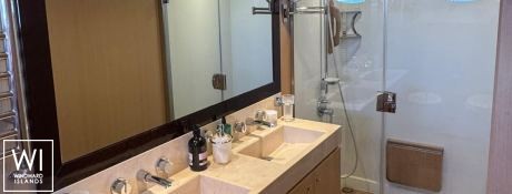 FREEDOM  Princess Yachts Princess V 78 Interior 8