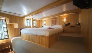 SHANGANI   Catamaran 70 Interior 12