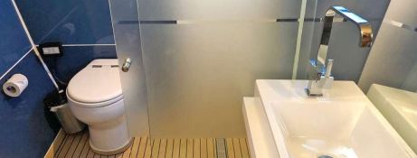 MYSTIQUE    Catamaran 70 Interior 13