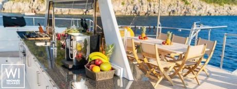 MYSTIQUE    Catamaran 70 Exterior 7