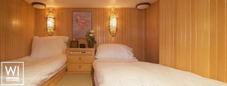 SHANGANI   Catamaran 70 Interior 12