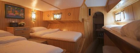 SHANGANI   Catamaran 70 Interior 13