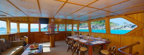 SHANGANI   Catamaran 70 Interior 1