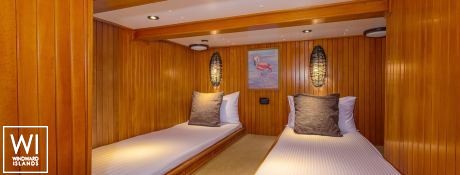SHANGANI   Catamaran 70 Interior 1