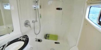 Leopard  3900 Robertson & Caines Interior 3