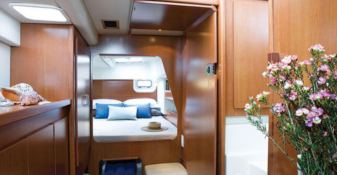 Leopard  3900 Robertson & Caines Interior 4