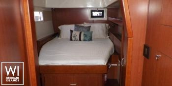 Leopard  3900 Robertson & Caines Interior 6