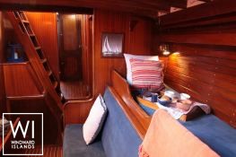 Sloop 60  Interior 1