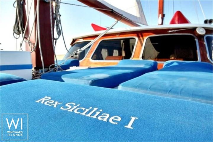 
																Rex Siciliae																 3