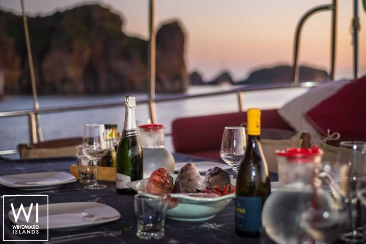 
																LATIFE SULTAN																 6