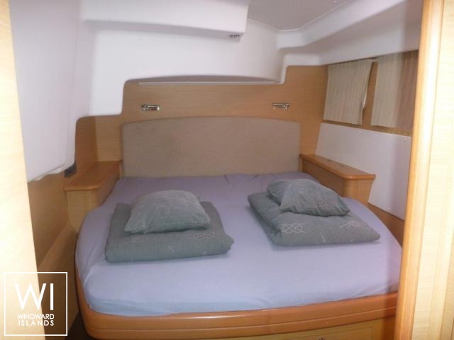 
																Lagoon 440																 6