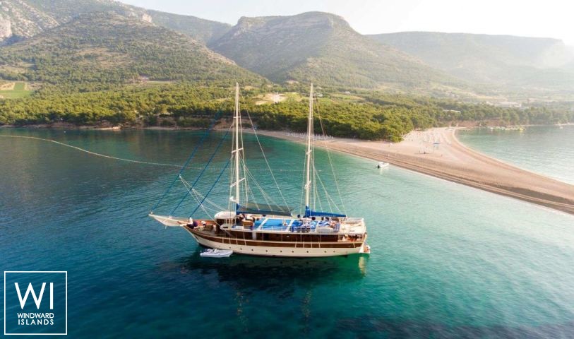 
																Tajna Mora																 4