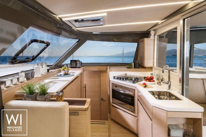 
																Nautitech 40																 5