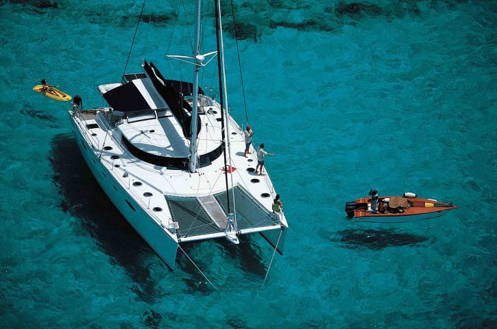 
																Eleuthera 60																 0