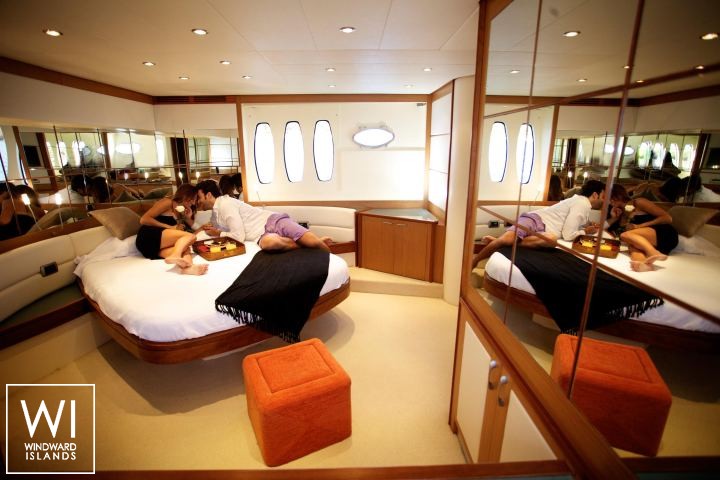 
																Estelada																 2