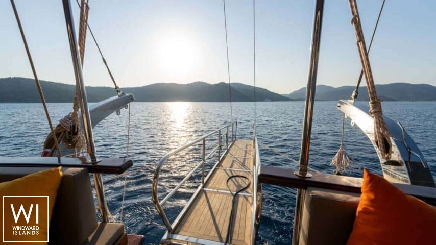 
																LA LIBERTA																 6