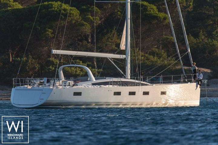 
																Nada III																 1