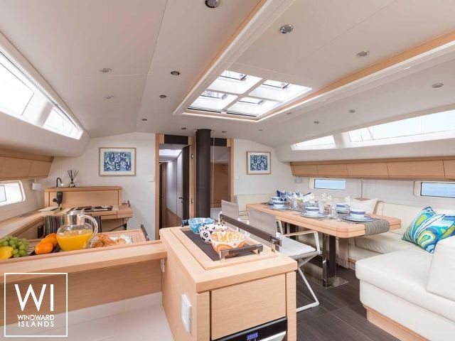 
																Nada III																 4