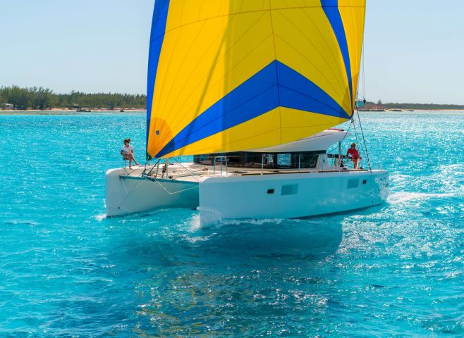 
																Lagoon 39																 3