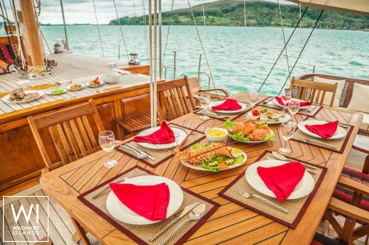 
																Aventure																 4