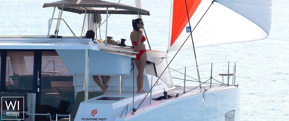 
																Lucia 40																 1