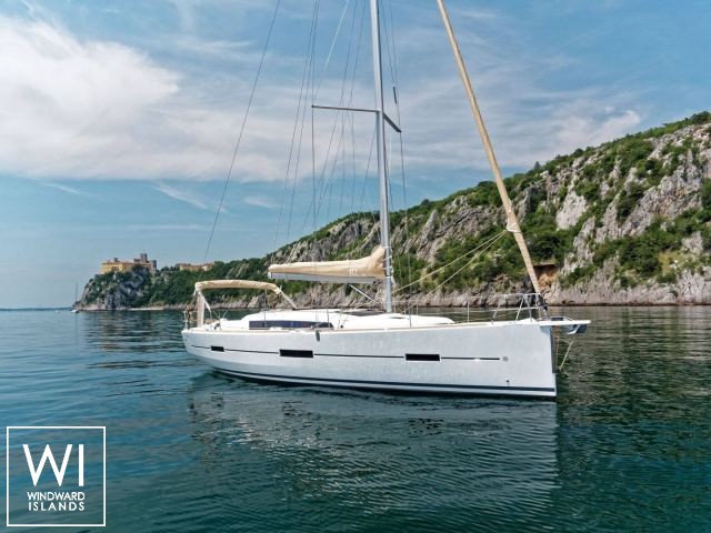 
																Dufour 412																 1