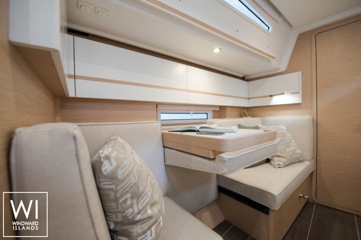 
																Elan E5																 3