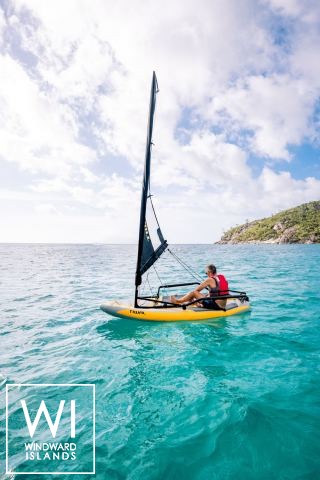 
																MANE ET NOCTE																 6