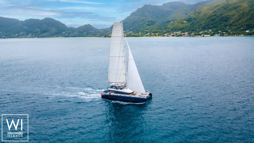 
																MANE ET NOCTE																 1