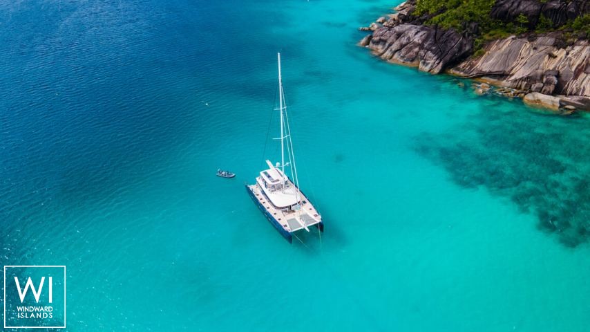 
																MANE ET NOCTE																 3