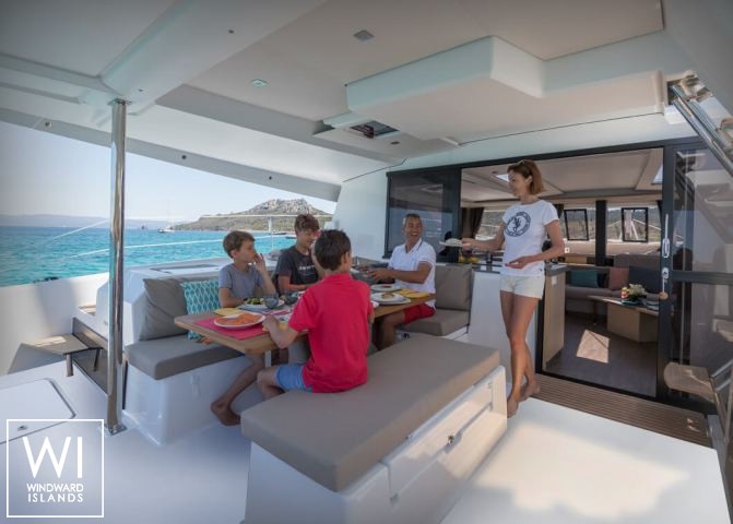 
																Dakota																 6