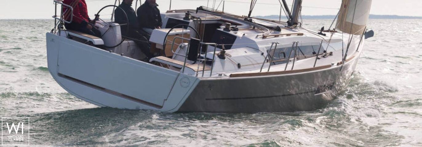 
																Dufour 38																 1