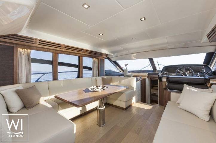 
																Absolute 52 Fly																 3