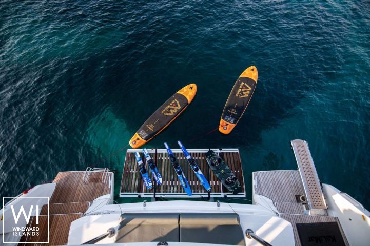 
																Lagoon 50																 5