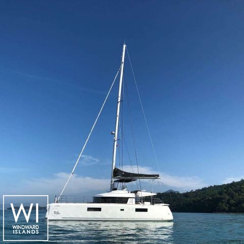 
																BLUE MOON																 1