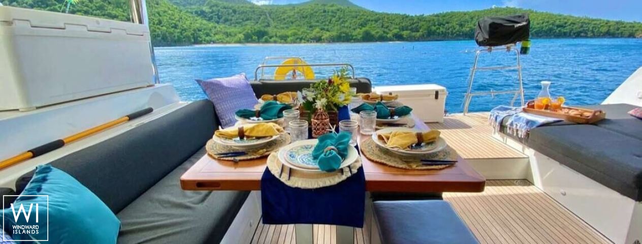 
																VENTANA AL MAR																 4