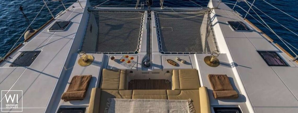 
																FLO																 4