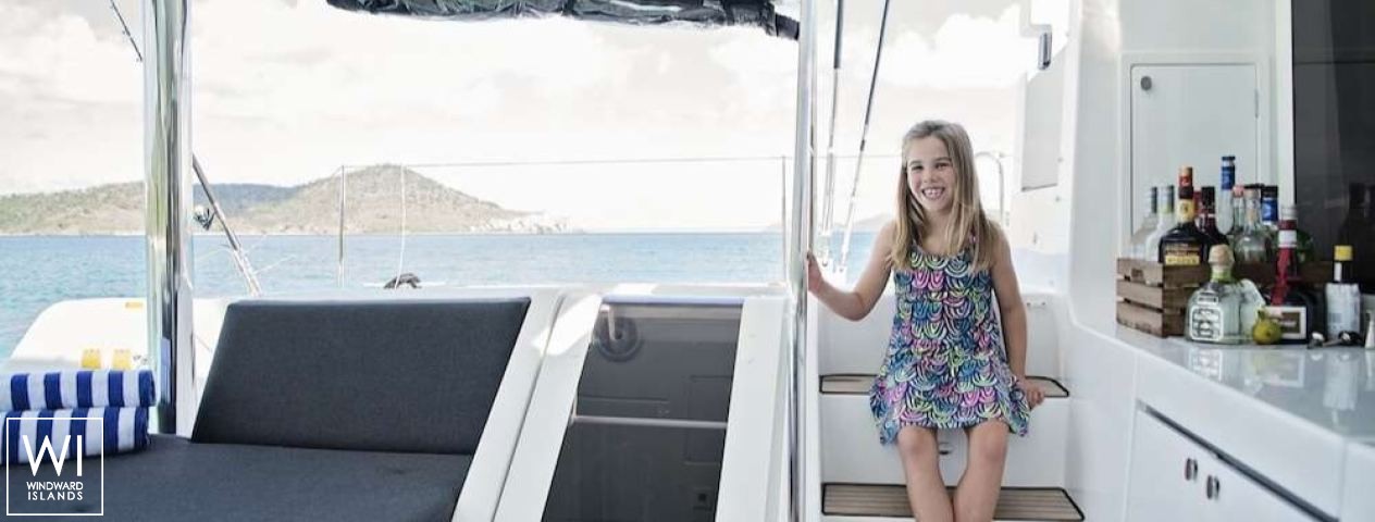 
																ISLAND HOPPIN'																 5