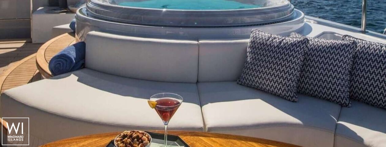 
																Cartouche																 6