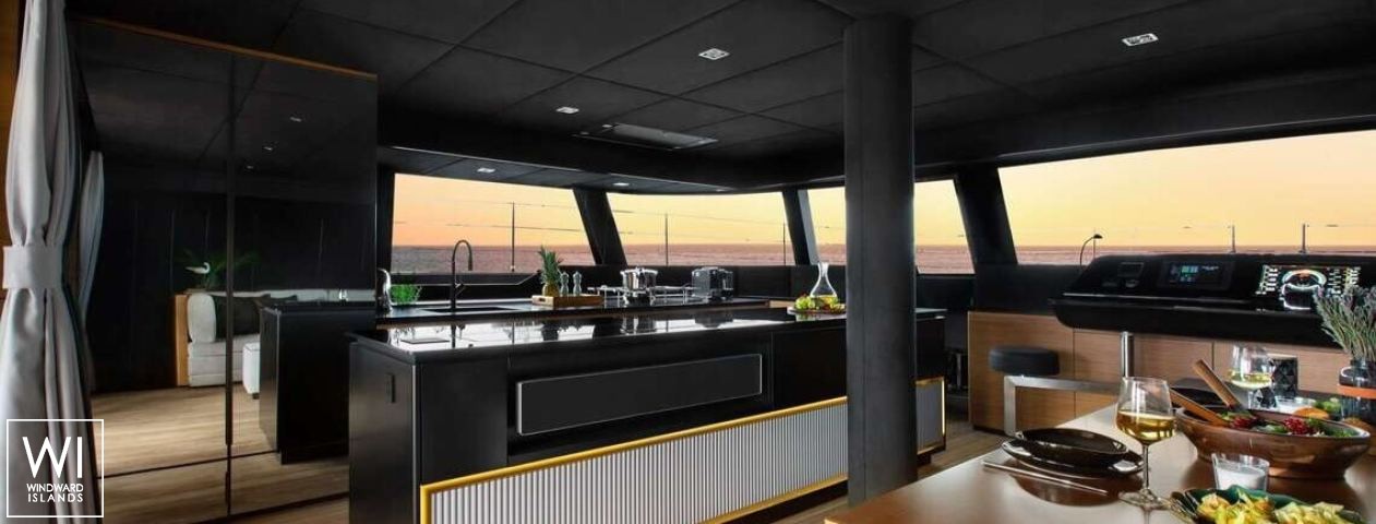 
																CALMA																 4