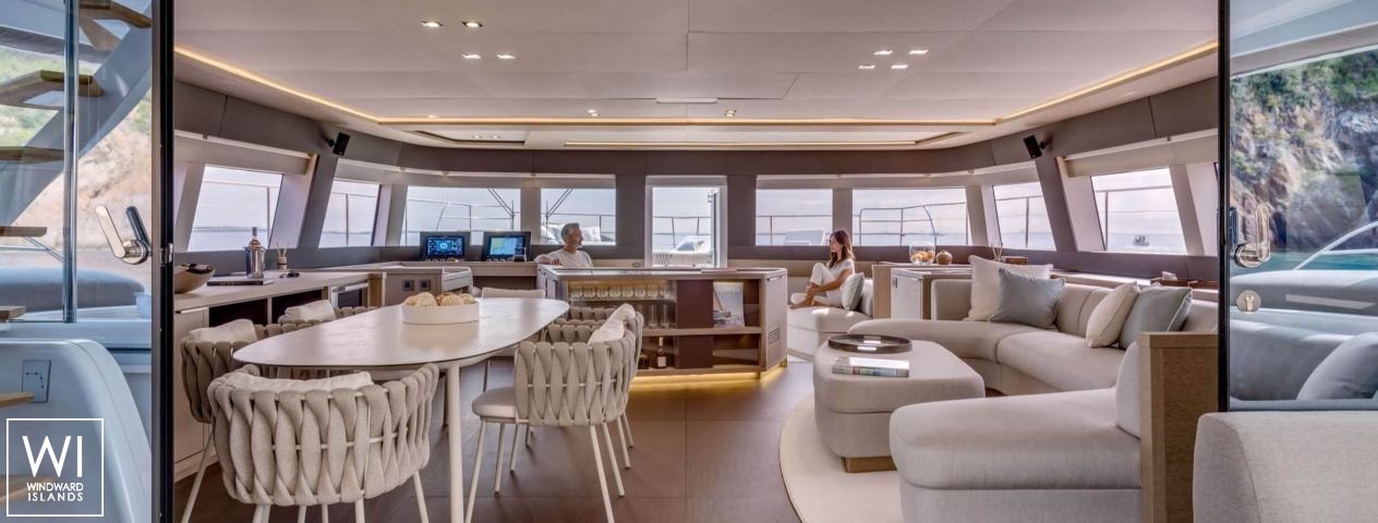 
																SIETE MARES																 6